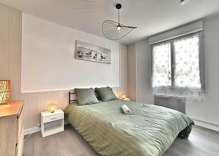 Ronce-les-bains 6 Personnes A Pied Apartment