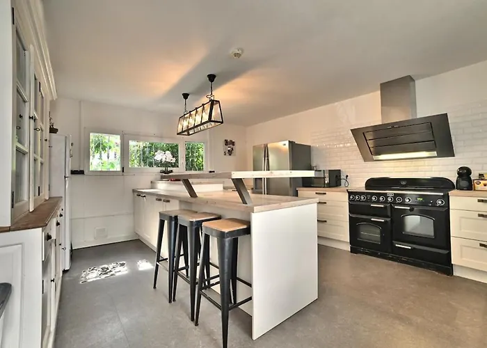 Ronce-les-bains 6 Personnes A Pied Apartment *